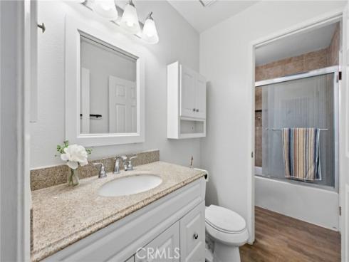 38 Wetstone , Irvine, CA