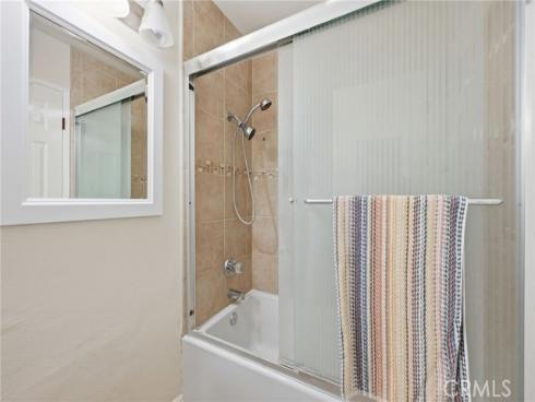 38 Wetstone , Irvine, CA