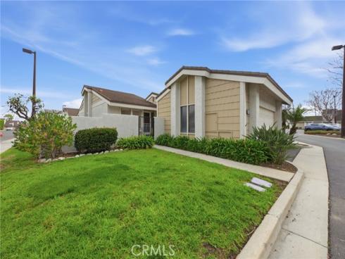 38 Wetstone , Irvine, CA