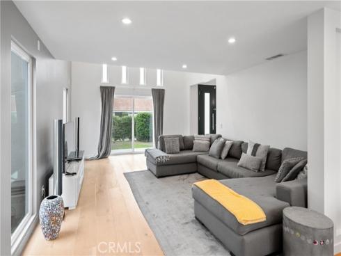 15441 Alsace , Irvine, CA