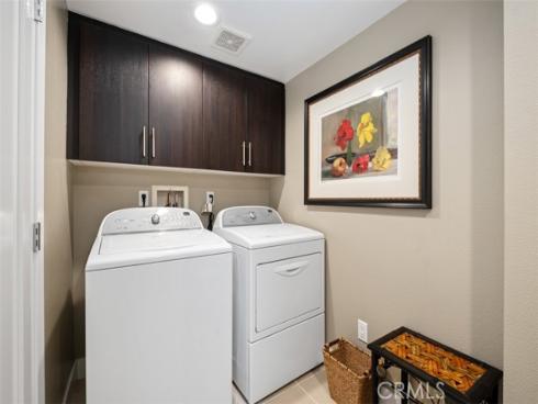 87 Lennox , Irvine, CA