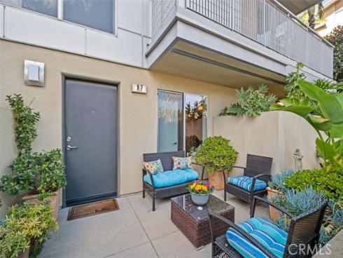 87 Lennox , Irvine, CA