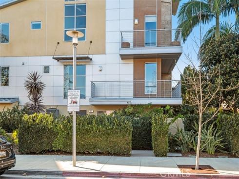 87 Lennox , Irvine, CA