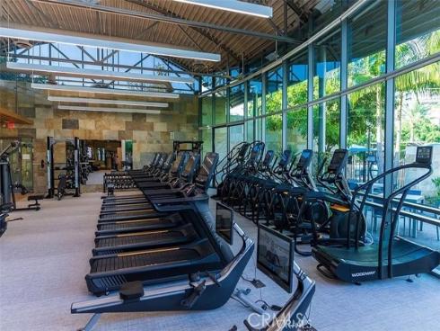 87 Lennox , Irvine, CA