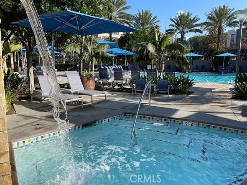 87 Lennox , Irvine, CA