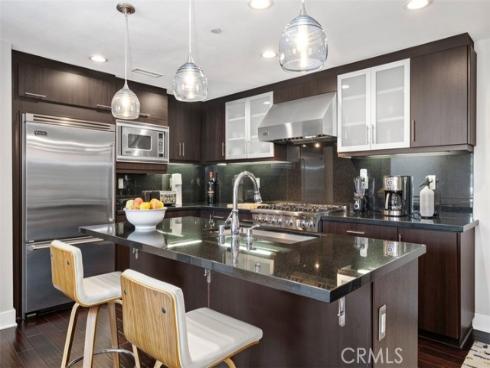 87 Lennox , Irvine, CA