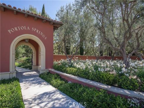 22 Ridge Valley , Irvine, CA