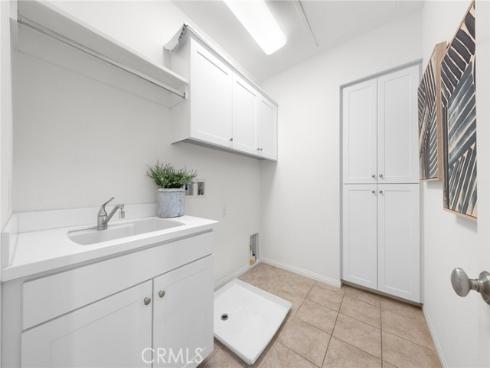 112  Velvet Leaf  , Irvine, CA