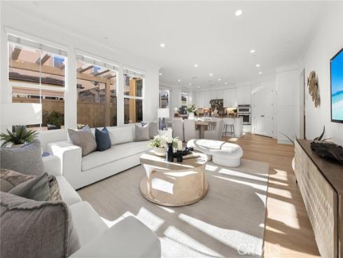 112  Velvet Leaf  , Irvine, CA