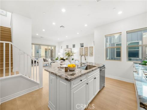 779 Benchmark , Irvine, CA