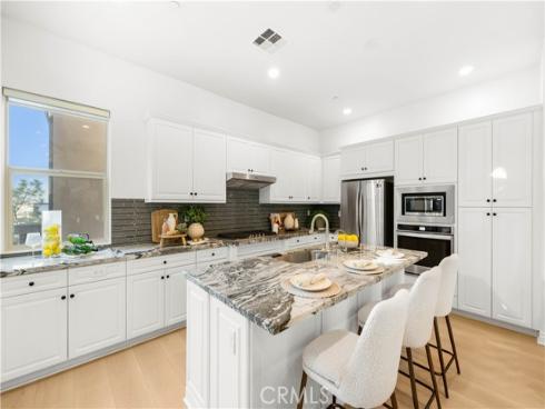 779 Benchmark , Irvine, CA