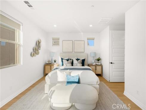 779 Benchmark , Irvine, CA