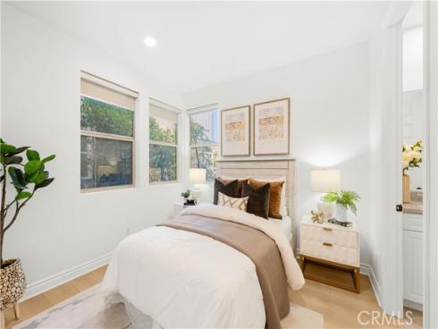 779 Benchmark , Irvine, CA