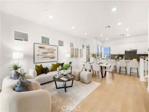 779 Benchmark , Irvine, CA