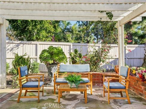 14 Whistling , Irvine, CA