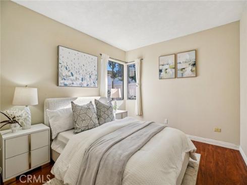 14 Whistling , Irvine, CA