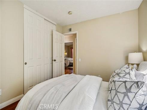 14 Whistling , Irvine, CA