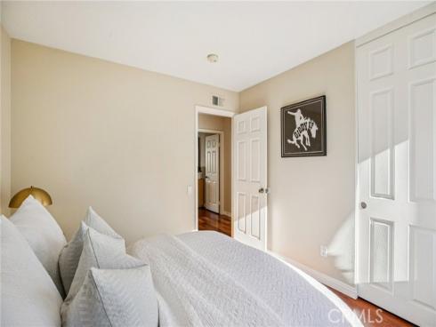 14 Whistling , Irvine, CA