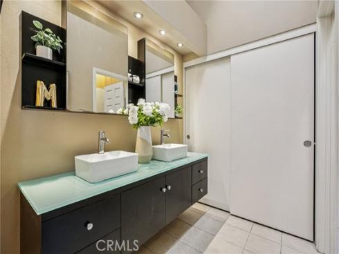 14 Whistling , Irvine, CA