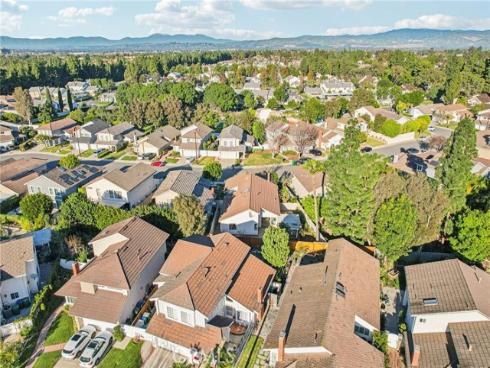 14 Whistling , Irvine, CA