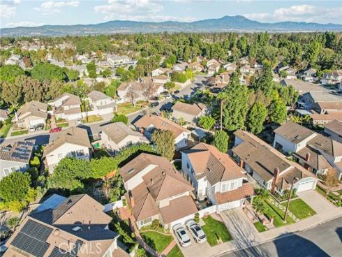 14 Whistling , Irvine, CA