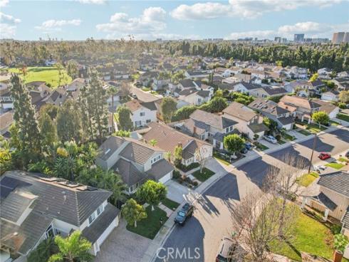 14 Whistling , Irvine, CA