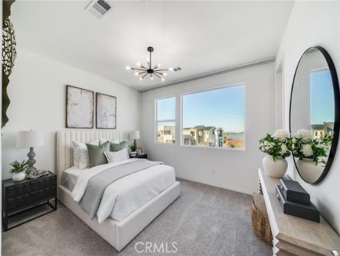 174 Sawbuck , Irvine, CA