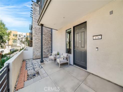 174 Sawbuck , Irvine, CA
