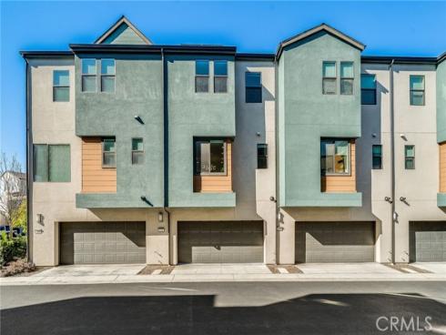 174 Sawbuck , Irvine, CA