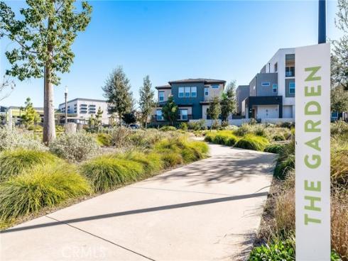 174 Sawbuck , Irvine, CA