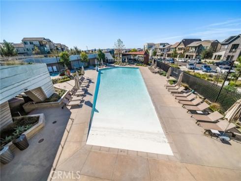 174 Sawbuck , Irvine, CA