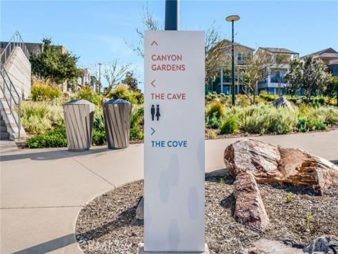 174 Sawbuck , Irvine, CA