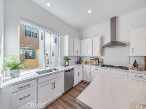 174 Sawbuck , Irvine, CA