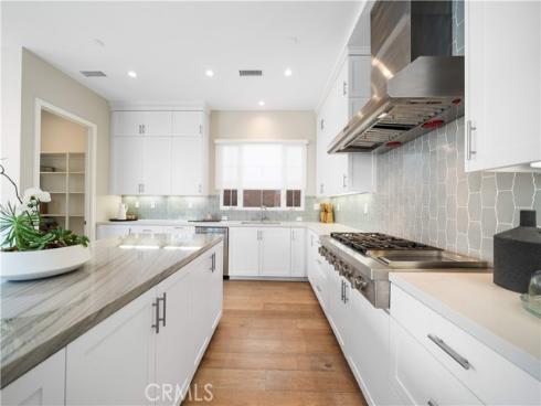 103 Sky Hts , Irvine, CA