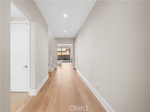 103 Sky Hts , Irvine, CA