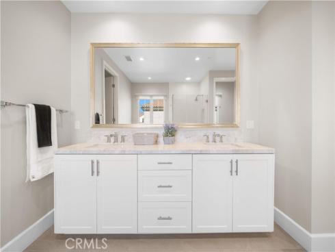 103 Sky Hts , Irvine, CA