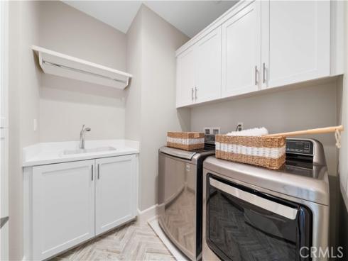 103 Sky Hts , Irvine, CA