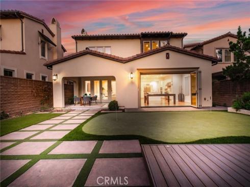 10 Shadybend , Irvine, CA