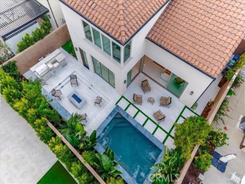 244 Coal Mine , Irvine, CA