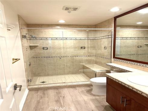 2243 Martin 117 , Irvine, CA