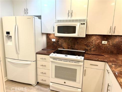 2243 Martin 117 , Irvine, CA