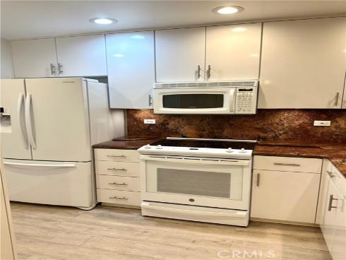 2243 Martin 117 , Irvine, CA