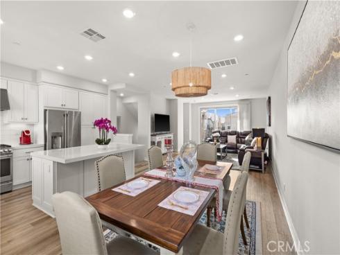 202 Keeper , Irvine, CA