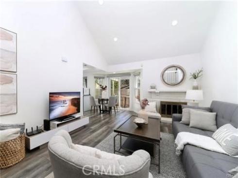 52 Weepingwood , Irvine, CA