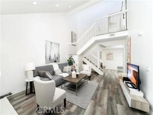 52 Weepingwood , Irvine, CA