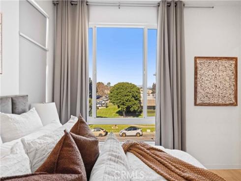 161 Schick , Irvine, CA