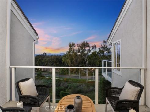 22 Delphinus , Irvine, CA