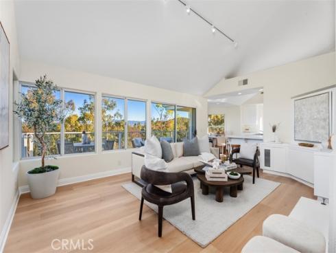 22 Delphinus , Irvine, CA