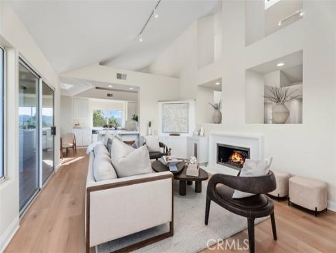 22 Delphinus , Irvine, CA