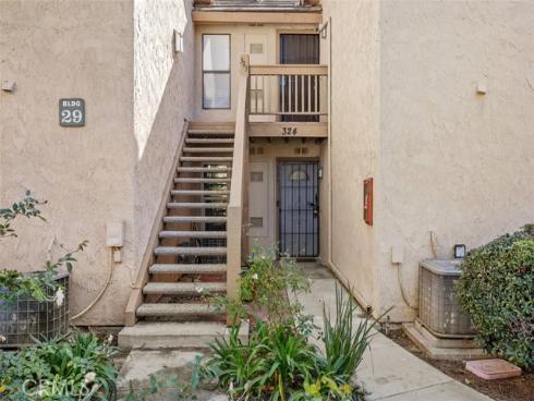 324 Tangelo 325 , Irvine, CA